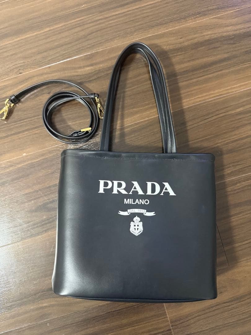 PRADA ブラック トートバッグ　2way