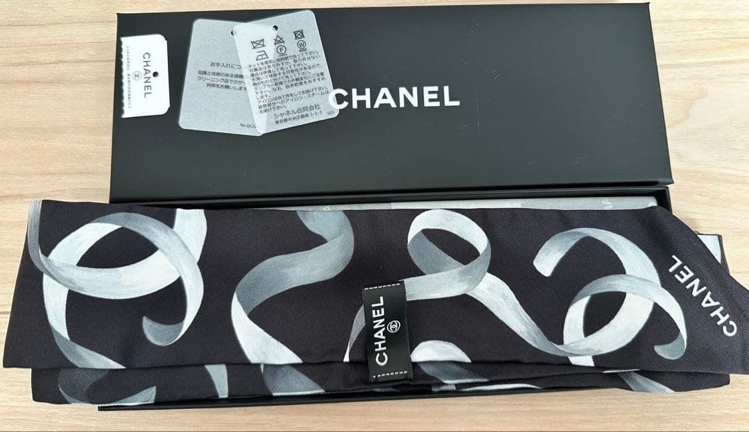 CHANEL 細スカーフ