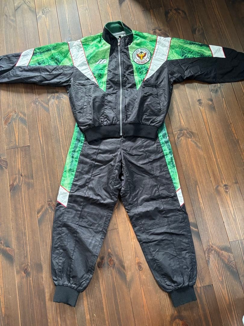 川崎ヴェルディ読売ウィンドブレーカー　上下セット