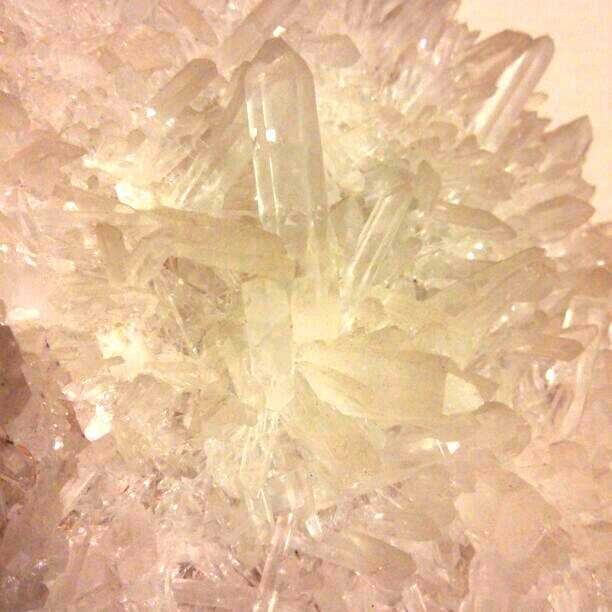 お値下げ!!即買いOK!  水晶原石 置き台付