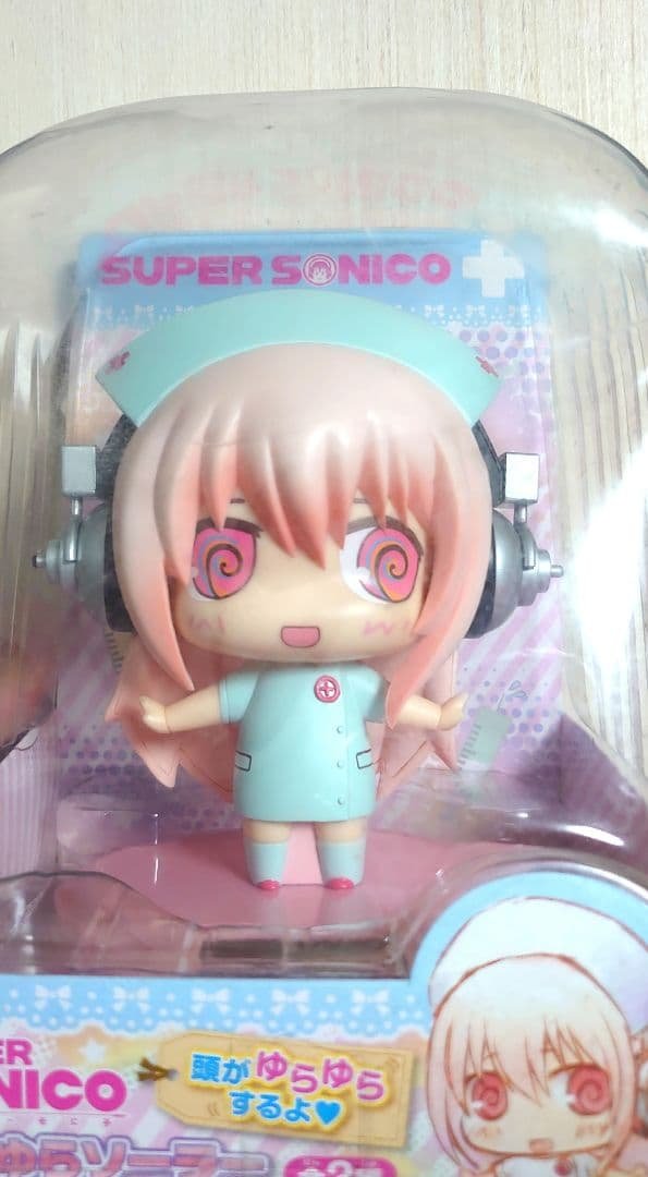 フリュー すーぱーそに子 ゆらゆらソーラー 水色　フィギュア ナース