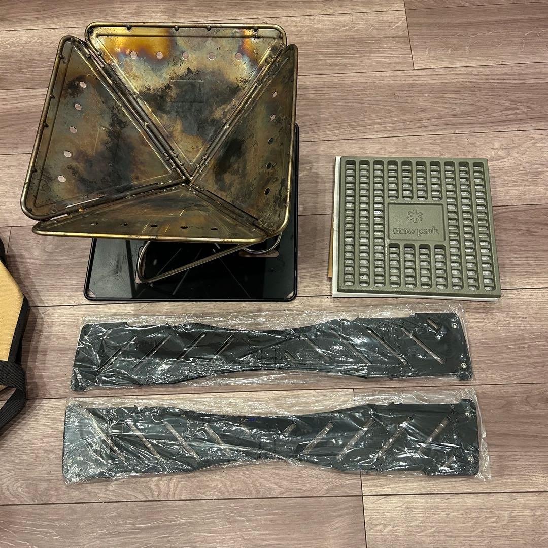 L*y様  peak 焚き火台Mスターターセット 焚火台M ベースプレー