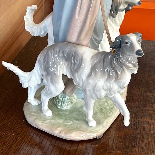 リヤドロ　優雅な散歩のひととき　フィギュリン　LLADRO 人形　ポーセリン