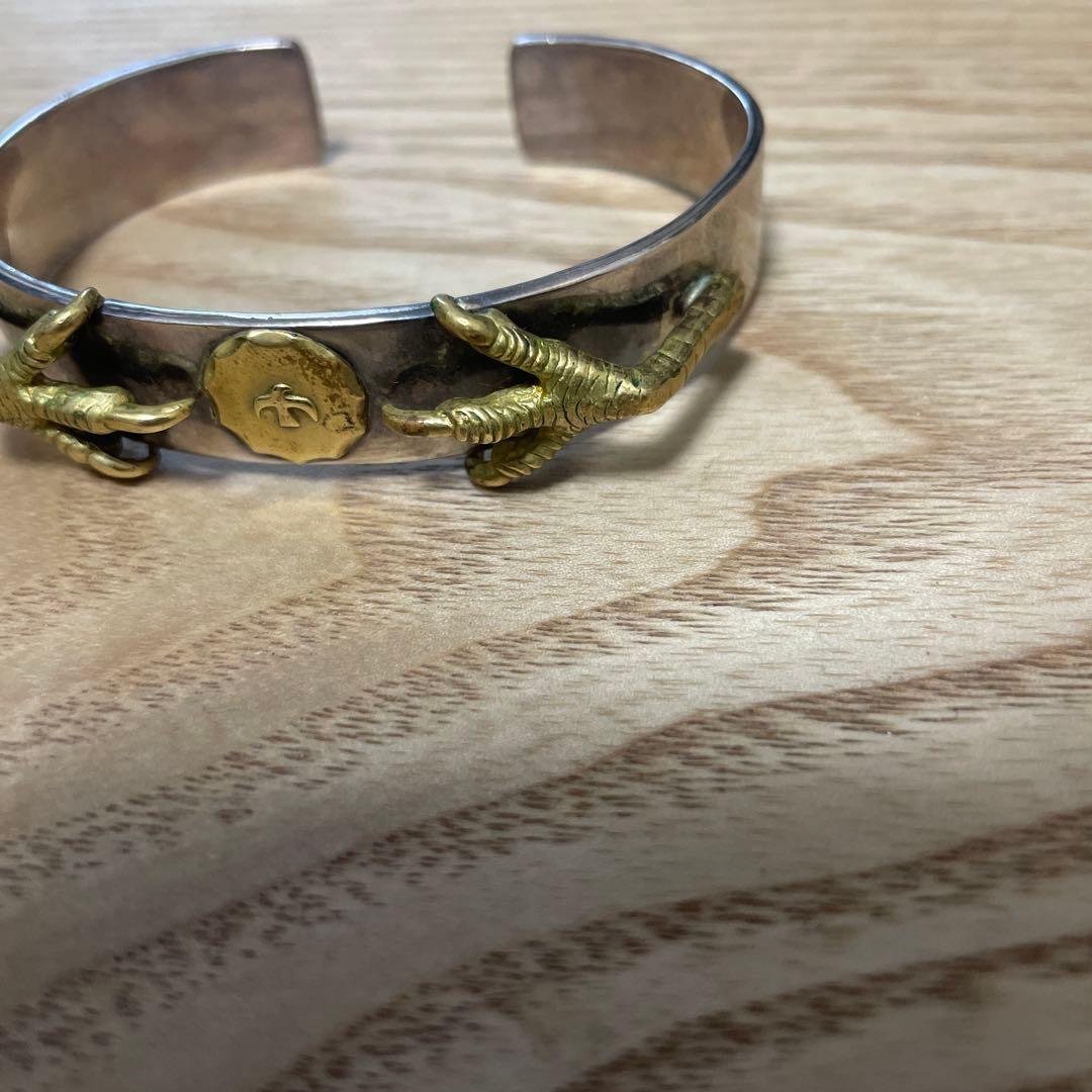 平打ちブレス　爪