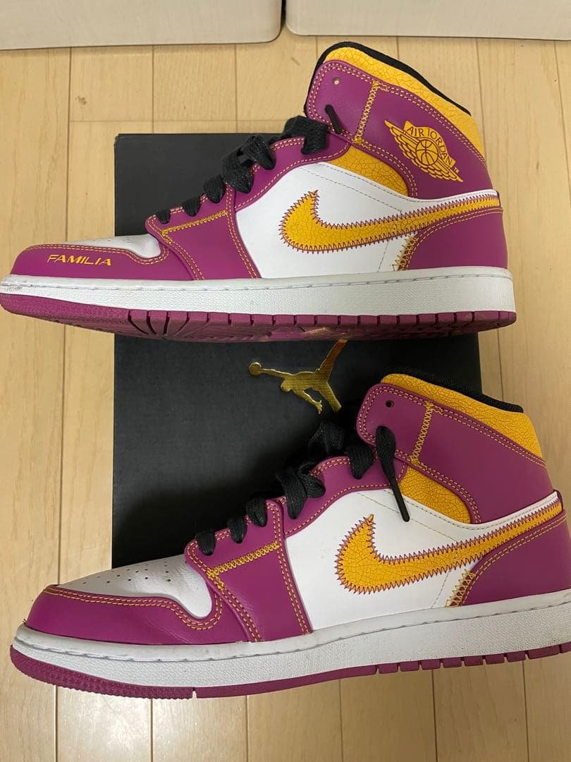 NIKE AIR JORDAN1 MID ナイキ　エアジョーダン1 死者の日