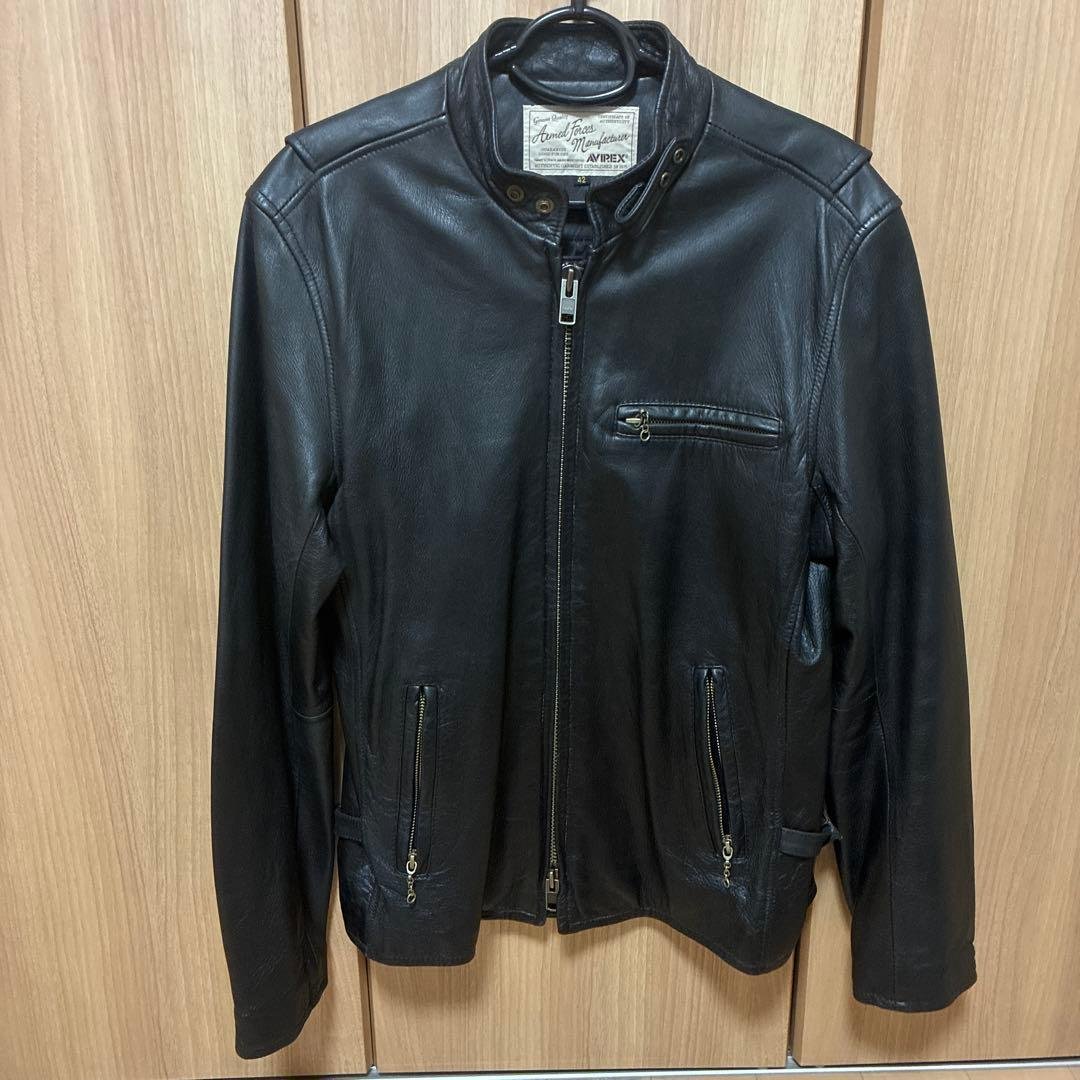 AVIREX ブラックレザーシングルライダースジャケット 42