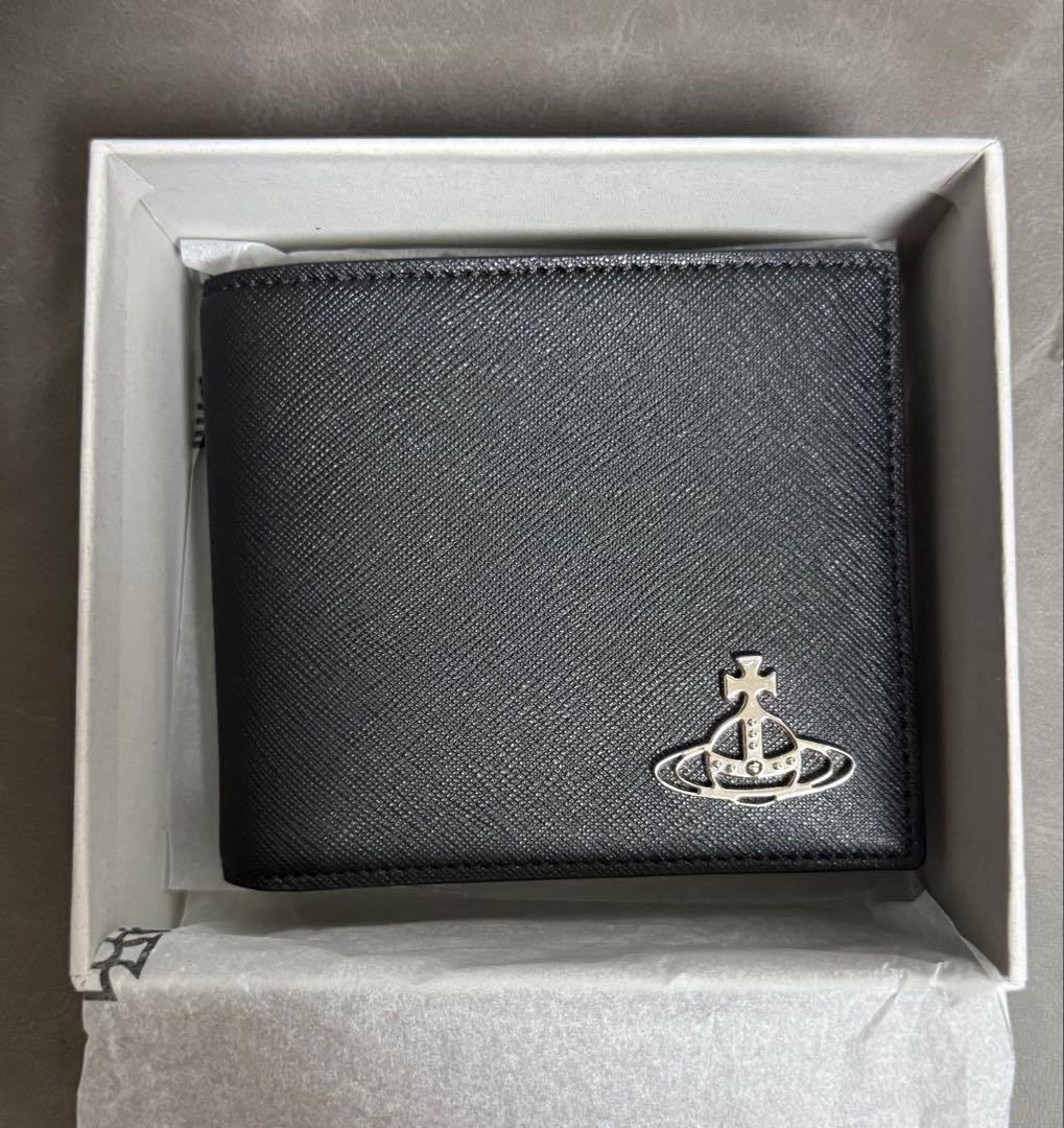 【ヴィヴィアンウエストウッド 】SAFFIANO PLAINMAN二つ折り財布